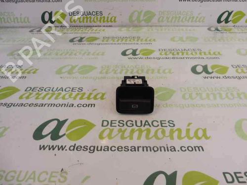 Used Hand brake Hand brake MERCEDES-BENZ A-CLASS (W176) A 200 CDI / d (176.008) (136 hp) 8786280 8786280