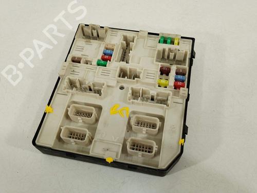 Used Fuse box Fuse box 38093141 38093141