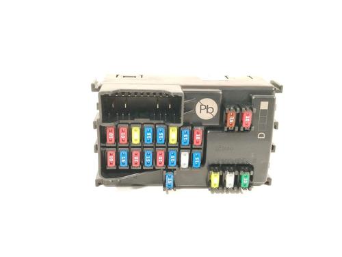 Used Fuse box Fuse box 32090329 32090329