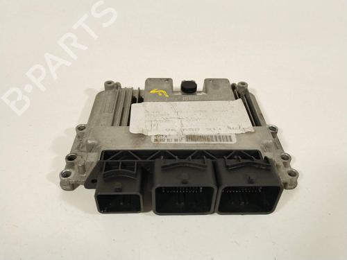 Used Engine control unit (ECU) Engine control unit (ECU) 31882127 31882127