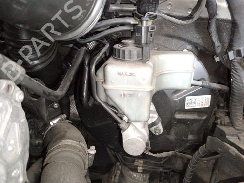 brake-master-cylinder-vw-passat-b6-variant-3c5-2005-2006-2007-2008-2009-2010-2011-36800791 main image