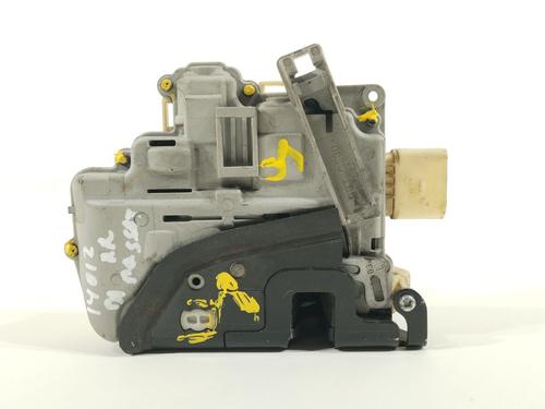 Venstre foran lås VW PASSAT B6 (3C2) 2.0 TDI | BP29146312C98 