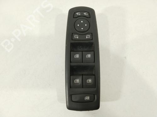 Used Left front window switch Left front window switch RENAULT MEGANE III Hatchback (BZ0/1_, B3_) 1.9 dCi (BZ0N, BZ0J) (131 hp) 32329117 32329117