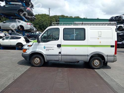 Peças IVECO DAILY III Van 29 L 9 V 4826944