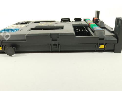 Fuse box CITROËN C3 III (SX) 1.2 VTi 82 | BP27870440E1