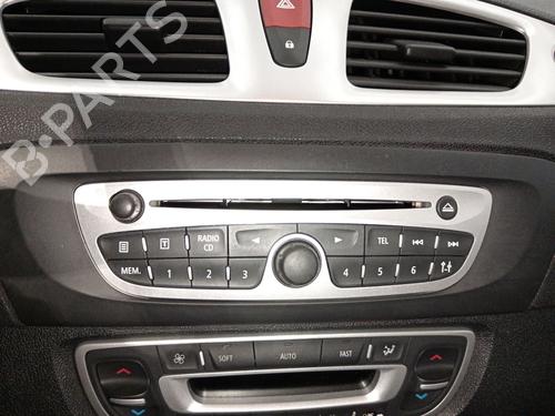 Used Radio RENAULT GRAND SCÉNIC III (JZ0/1_) 1.9 dCi (JZ0J, JZ0N, JZ1K, JZ1S) (131 hp) 31538433