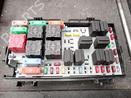 Used Fuse box OPEL CORSA D (S07) 1.3 CDTI (L08, L68) (90 hp) 28189698