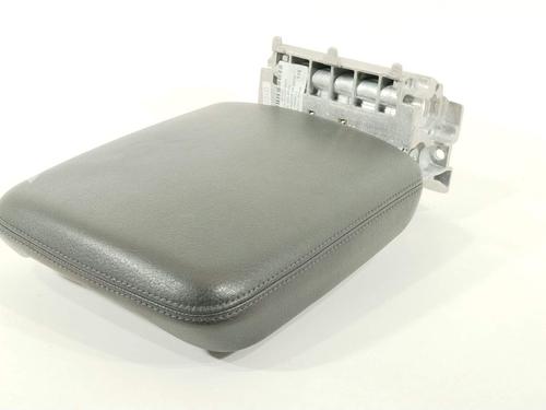 Used Armrest / Center console Armrest / Center console 25846920 25846920