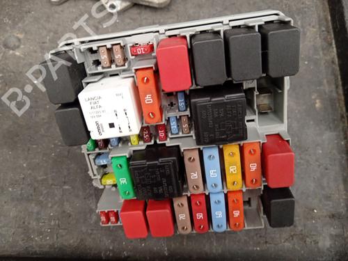 Used Fuse box Fuse box FIAT GRANDE PUNTO (199_) 1.3 D Multijet (199.AXD11, 199.AXD1A, 199.AXD1B,... (90 hp) 36755067 36755067