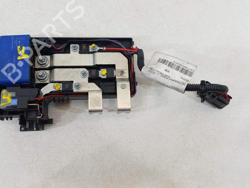 Used Fuse box Fuse box 26025802 26025802