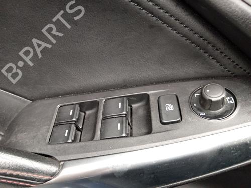 Used Left front window switch Left front window switch 36989025 36989025