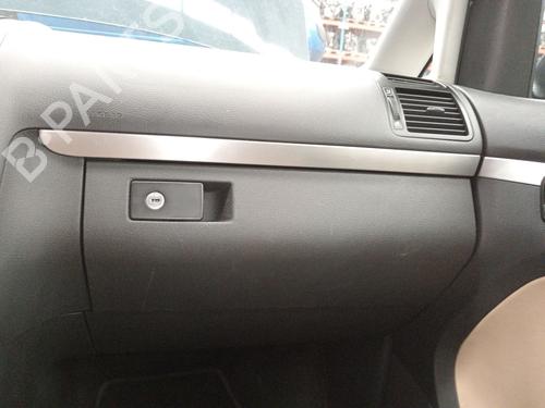 Used Glove box Glove box 38264842 38264842
