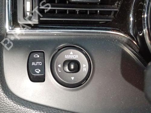 Commande retroviseurs Commande retroviseurs KIA CEE'D (JD) 1.6 CRDi 136 (136 hp) 36017142 36017142