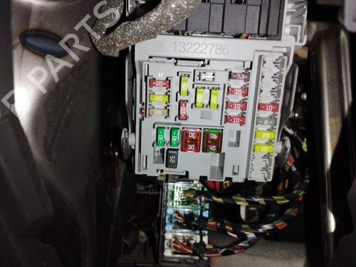 Used Fuse box Fuse box 36391433 36391433