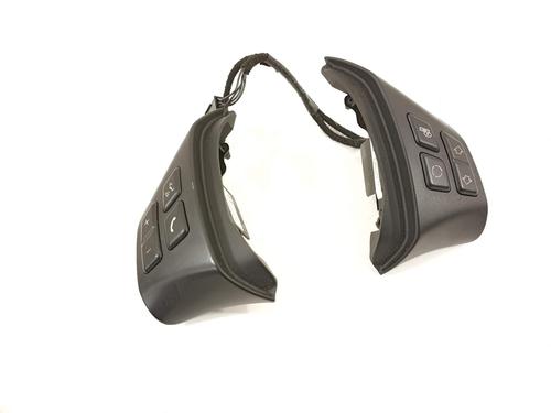Used Steering wheel controls Steering wheel controls 16809756 16809756