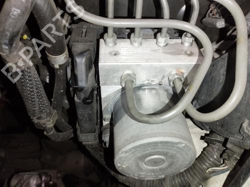 Used ABS pump TOYOTA VERSO (_R2_) 1.6 D4-D (WAR20_) (112 hp) 32437320
