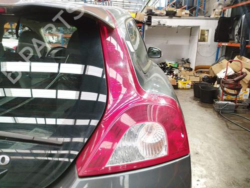 right-taillight-volvo-c30-533-2006-2007-2008-2009-2010-2011-2012-2013-25799233 main image