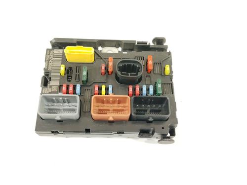 fuse-box-peugeot-307-cc-3b-2003-2004-2005-2006-2007-2008-2009-37198743 main image