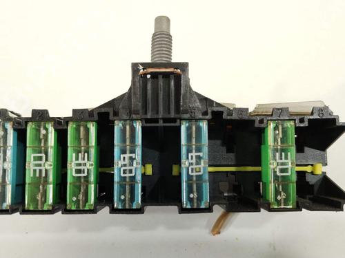 Used Fuse box Fuse box 29114432 29114432