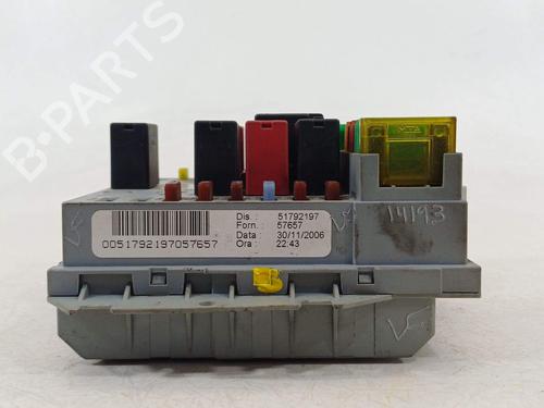 Fuse box LANCIA YPSILON (843_) 1.3 D Multijet (843.AXF11, 843.AXF1A, 843.AXM11,... | BP26558459E1 - Image 4