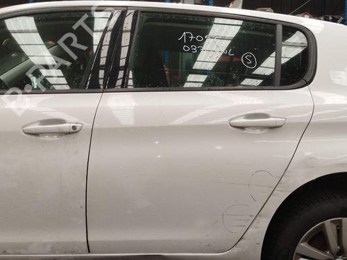 Used Left rear door Left rear door 39429086 39429086