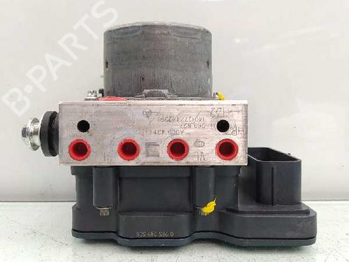 Used ABS pump MERCEDES-BENZ CLA Coupe (C117) [2013-2019]  6972633
