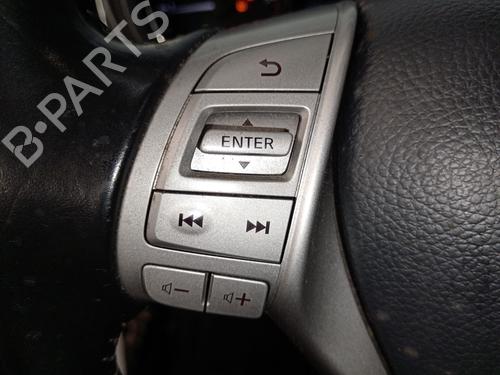 Comandi al volante NISSAN PULSAR Hatchback (C13) 1.5 dCi (110 hp) 31157527