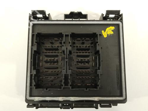 Used Fuse box FORD FIESTA VII (HJ, HF) 1.0 EcoBoost (95 hp) 27396750