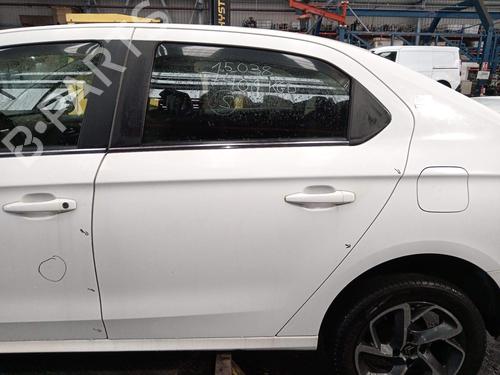 Used Left rear door Left rear door 39239570 39239570