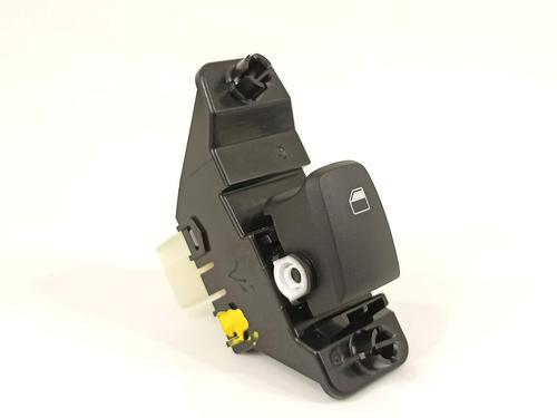 Used Right rear window switch Right rear window switch 18133939 18133939
