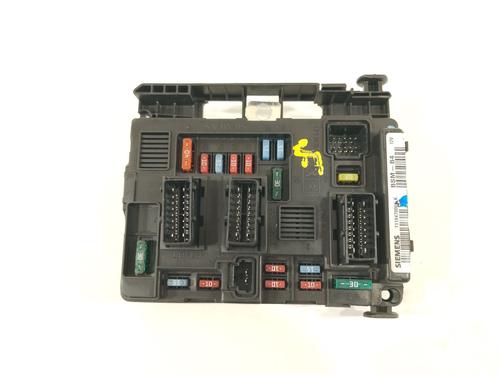 Used Fuse box CITROËN C2 (JM_) 1.4 HDi (68 hp) 30202384