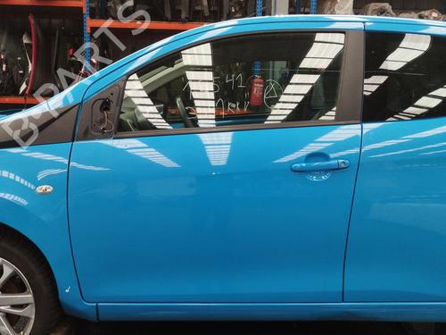 Used Left front door Left front door TOYOTA AYGO (_B4_) 1.0 (KGB40) (69 hp) 35775175 35775175