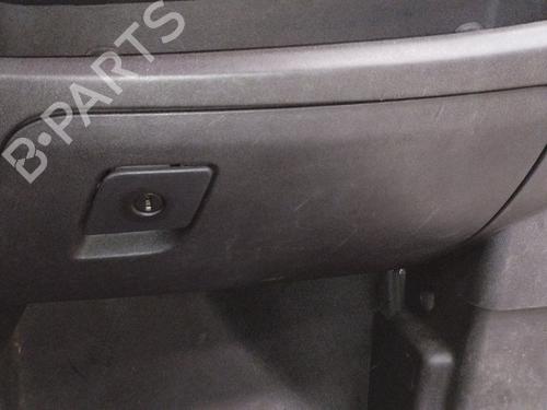 Used Glove box Glove box 38050979 38050979