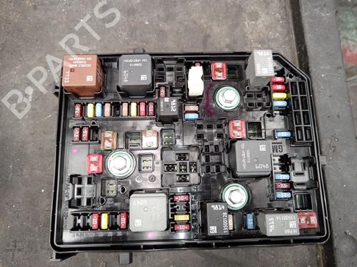 Used Fuse box Fuse box OPEL ASTRA K (B16) 1.6 CDTi (68) (110 hp) 33626452 33626452