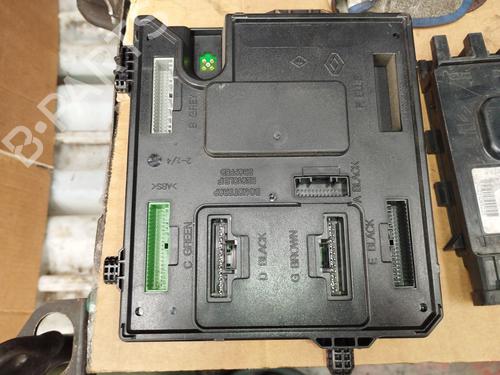 Used Fuse box RENAULT SCÉNIC III (JZ0/1_) 1.5 dCi (110 hp) 29749997