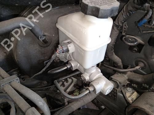 brake-master-cylinder-hyundai-i30-fd-2007-2008-2009-2010-2011-2012-36434381 main image