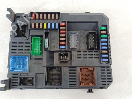 Used Fuse box PEUGEOT 308 II (LB_, LP_, LW_, LH_, L3_) 1.6 BlueHDi 120 (120 hp) 26009879