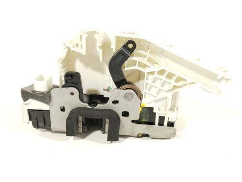 Front left lock TESLA MODEL 3 (5YJ3) EV | BP36238498C98 - Image 2