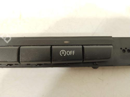 Switch BMW 3 Coupe (E92) 320 i | BP32414427I30 - Image 3