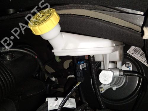 Used Brake master cylinder Brake master cylinder 38019323 38019323