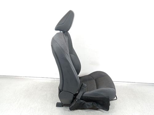 Left front seat TOYOTA COROLLA Estate (_E21_) | BP18844427C15