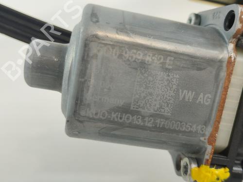 Rear right window mechanism SEAT LEON (5F1) 1.4 TSI | BP5114588C25 