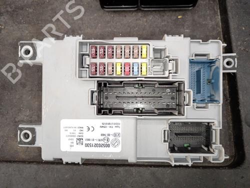 Used Fuse box Fuse box 38599309 38599309