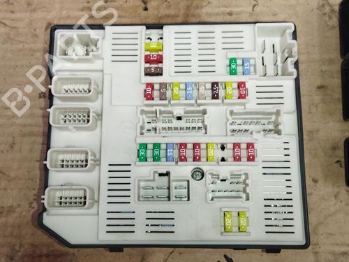 fuse-box-renault-megane-iii-hatchback-bz01_-b3_-2008-36277803 main image