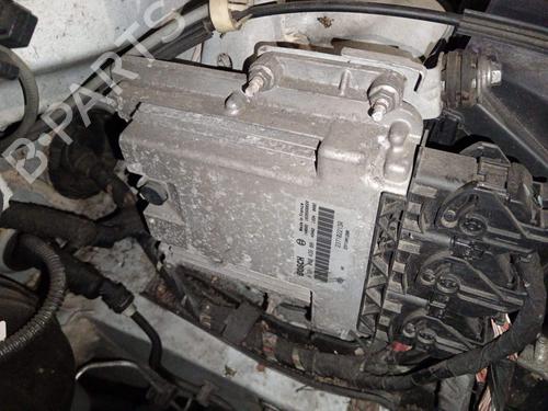 engine-control-unit-ecu-dacia-sandero-ii-2012-36392935 main image