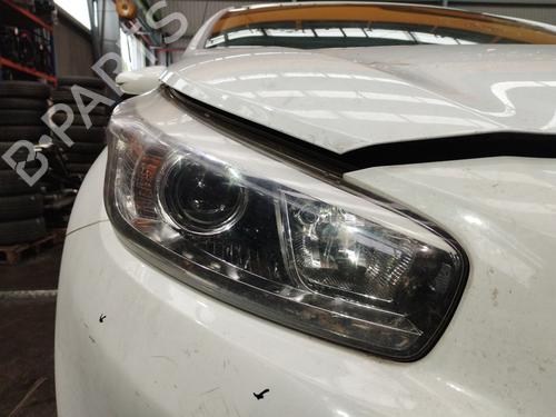 Lyskaster høyre KIA CEE'D (JD) 1.4 CVVT (100 hp) 31342372