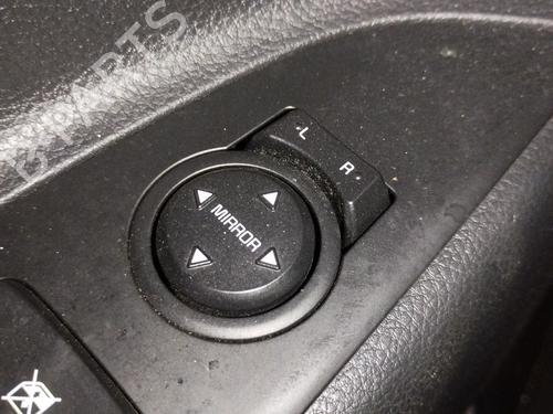 Spiegel Schalter für KIA STONIC (YB) 1.2 CVVT (84 hp) 31314337