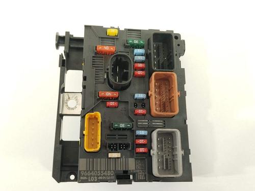 Used Fuse box Fuse box 27090169 27090169