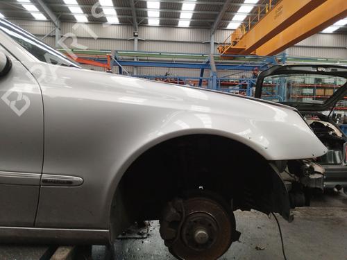 Used Right front fenders MERCEDES-BENZ E-CLASS (W211) E 270 CDI (211.016) (177 hp) 29702656
