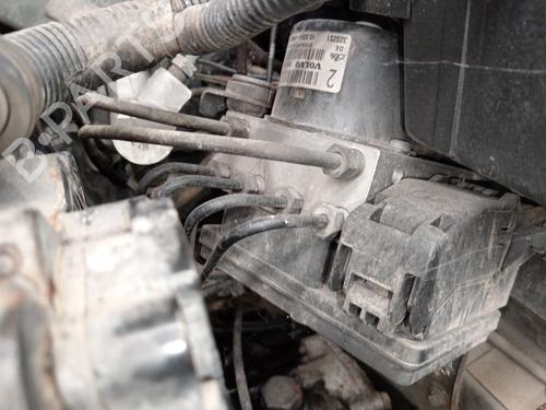 Used ABS pump VOLVO XC70 I Cross Country (295) D5 XC AWD (163 hp) 30935227
